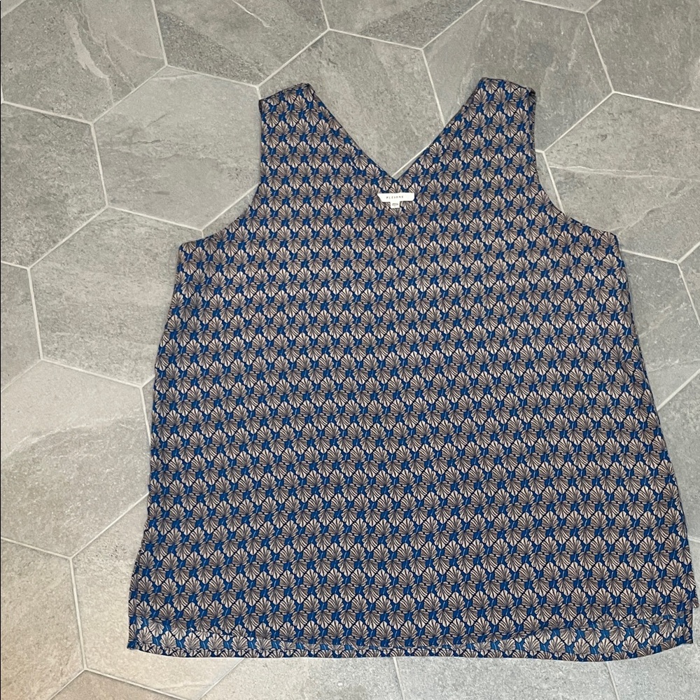Pleione Sleeveless V-Neck Geometric Top – Blue & Tan – Size L